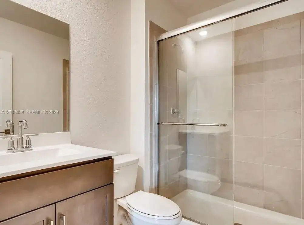 421 NE 6th Ct, Florida City FL 33034 photo 5