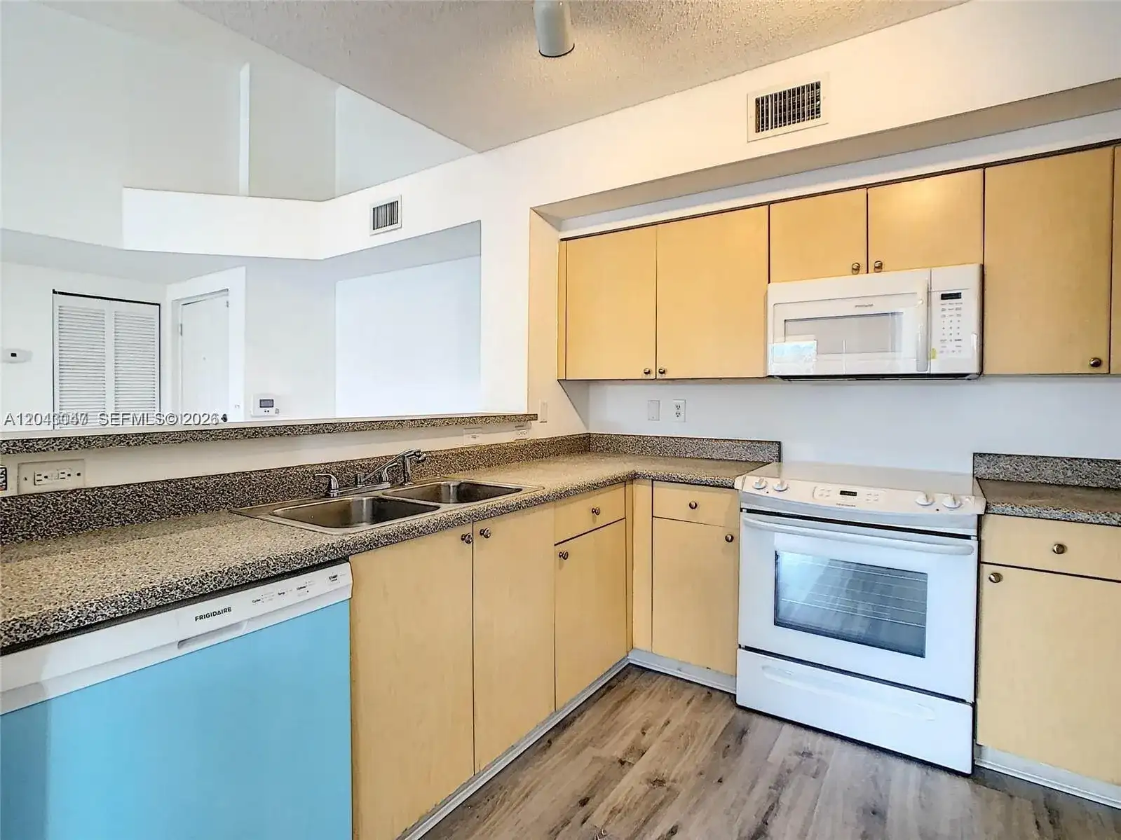 2080 W Preserve Way # 303, Miramar FL 33025 photo 4