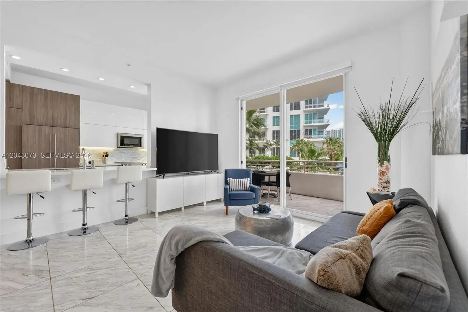 888 Brickell Key Dr # 404, Miami FL 33131 photo 4
