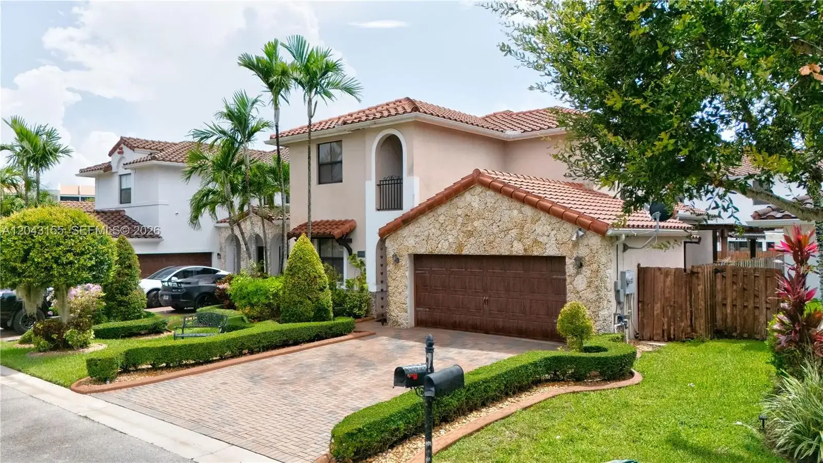 1016 NW 99th Psge # 1016, Miami FL 33172 photo 3