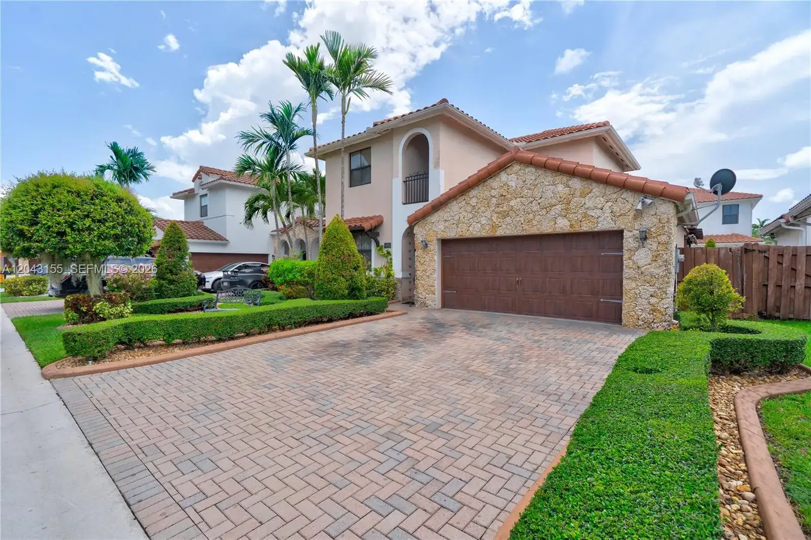 1016 NW 99th Psge # 1016, Miami FL 33172 photo 4