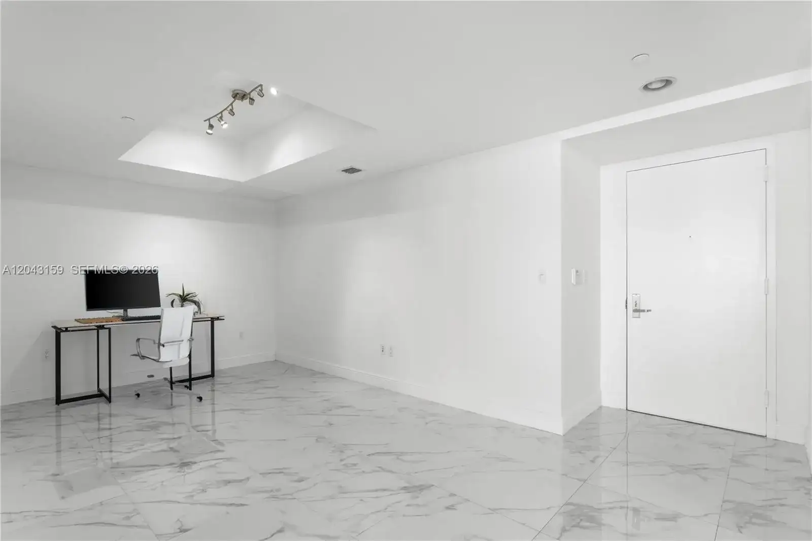 465 Brickell Ave # 5505, Miami FL 33131 photo 4