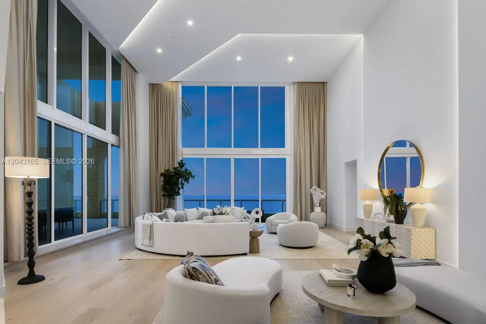 17875 Collins Ave, Sunny Isles Beach FL 33160 photo 2