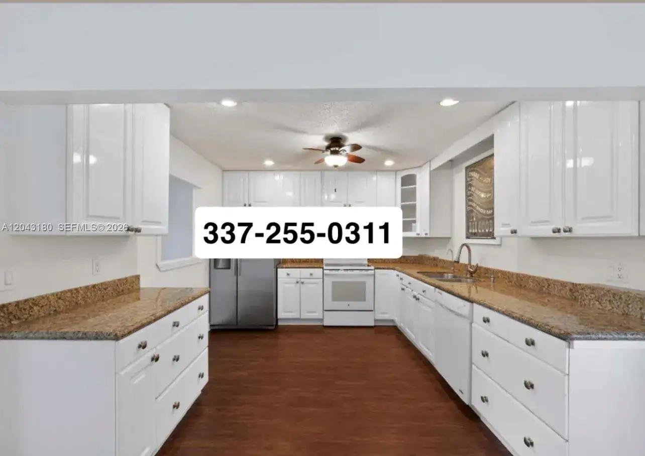 211 SW Amesbury Ave, Port St. Lucie FL 34953 photo 2