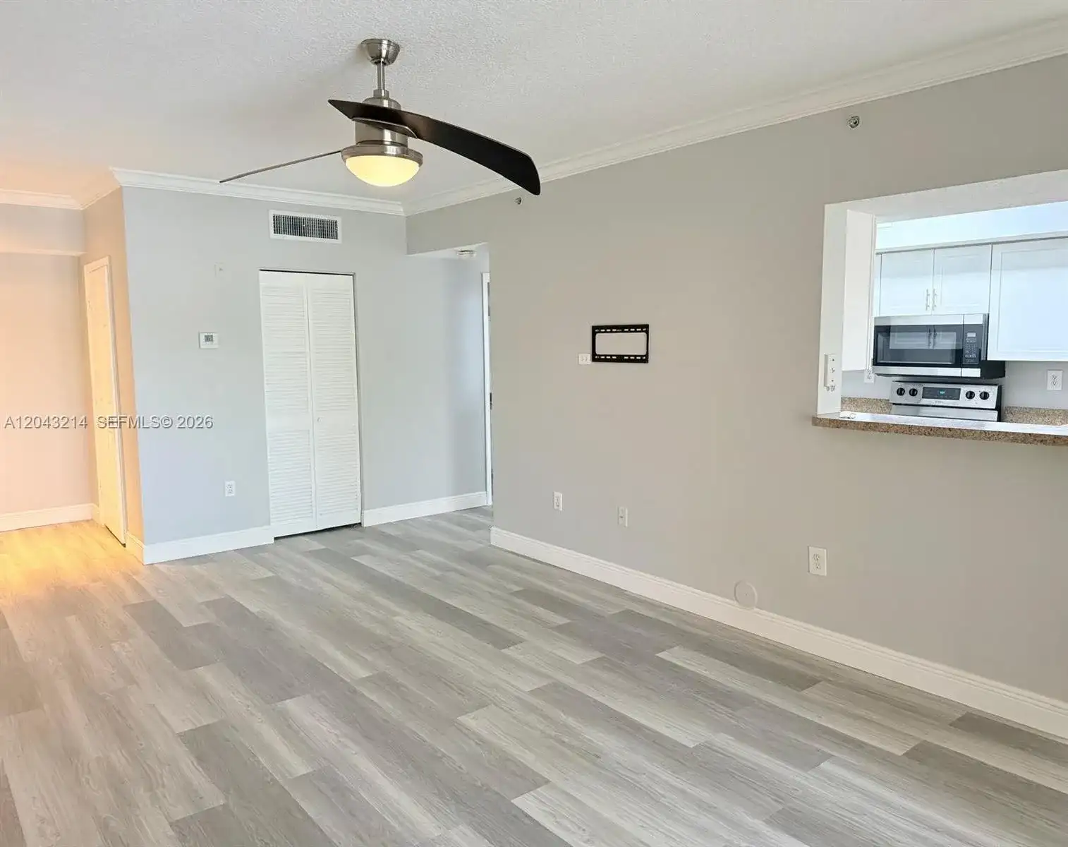 100 SW 117th Ter # 2207, Pembroke Pines FL 33025 photo 3
