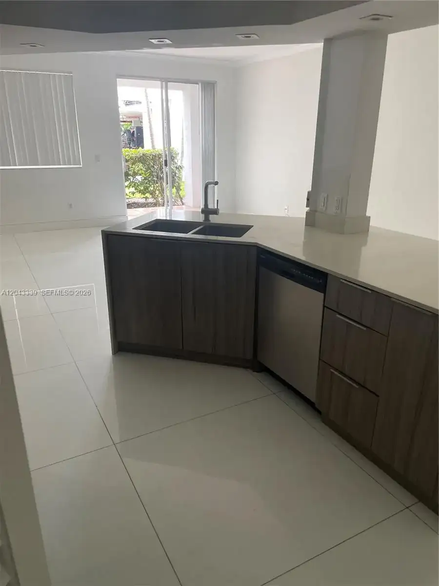 3155 NE 184th St # 8105, Aventura FL 33160 photo 3