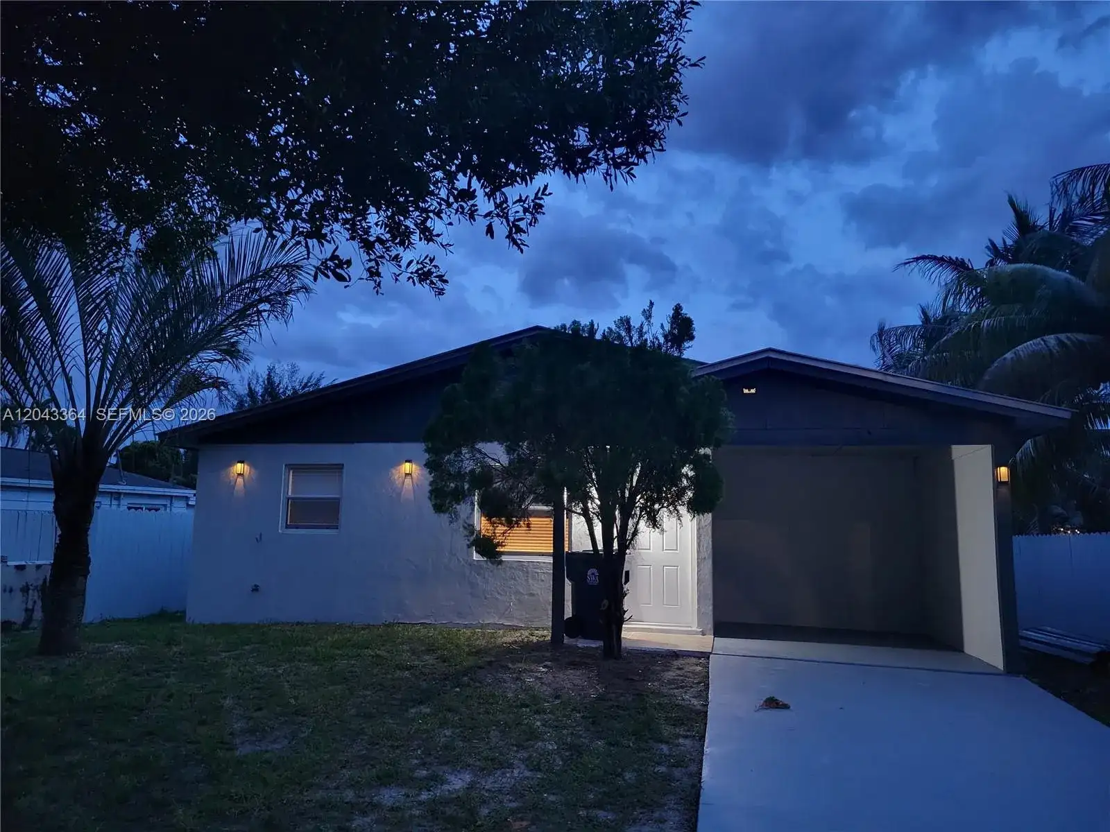 96 Caroline Dr, West Palm Beach FL 33415 photo 3