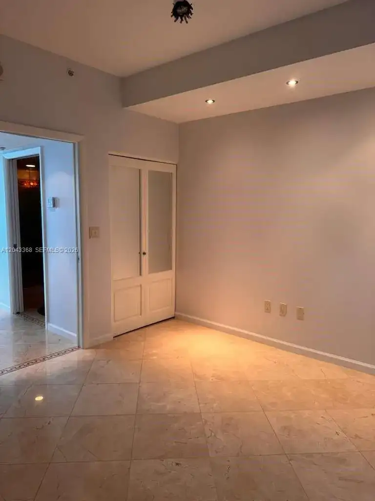 5025 Collins Ave # 1602, Miami Beach FL 33140 photo 3