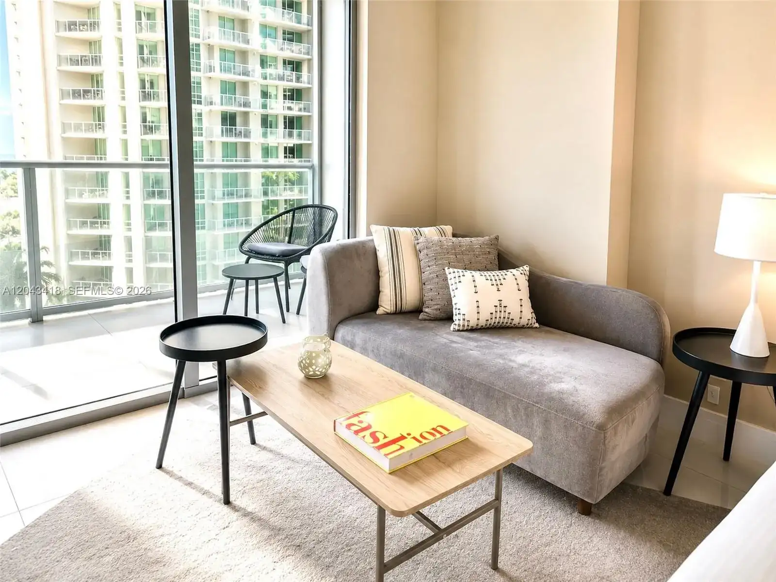 1300 Brickell Bay Dr # 1806, Miami FL 33131 photo 3