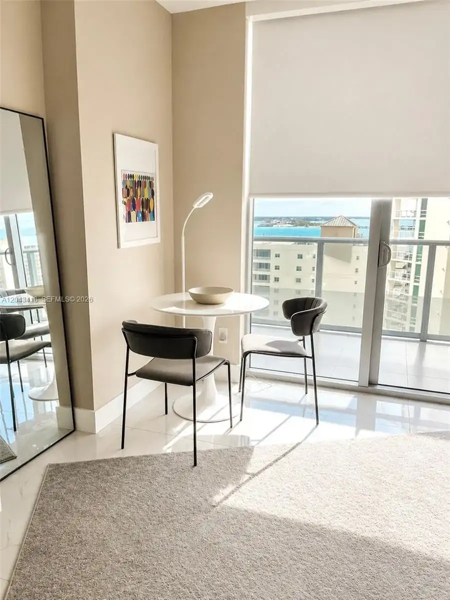 1300 Brickell Bay Dr # 1806, Miami FL 33131 photo 5