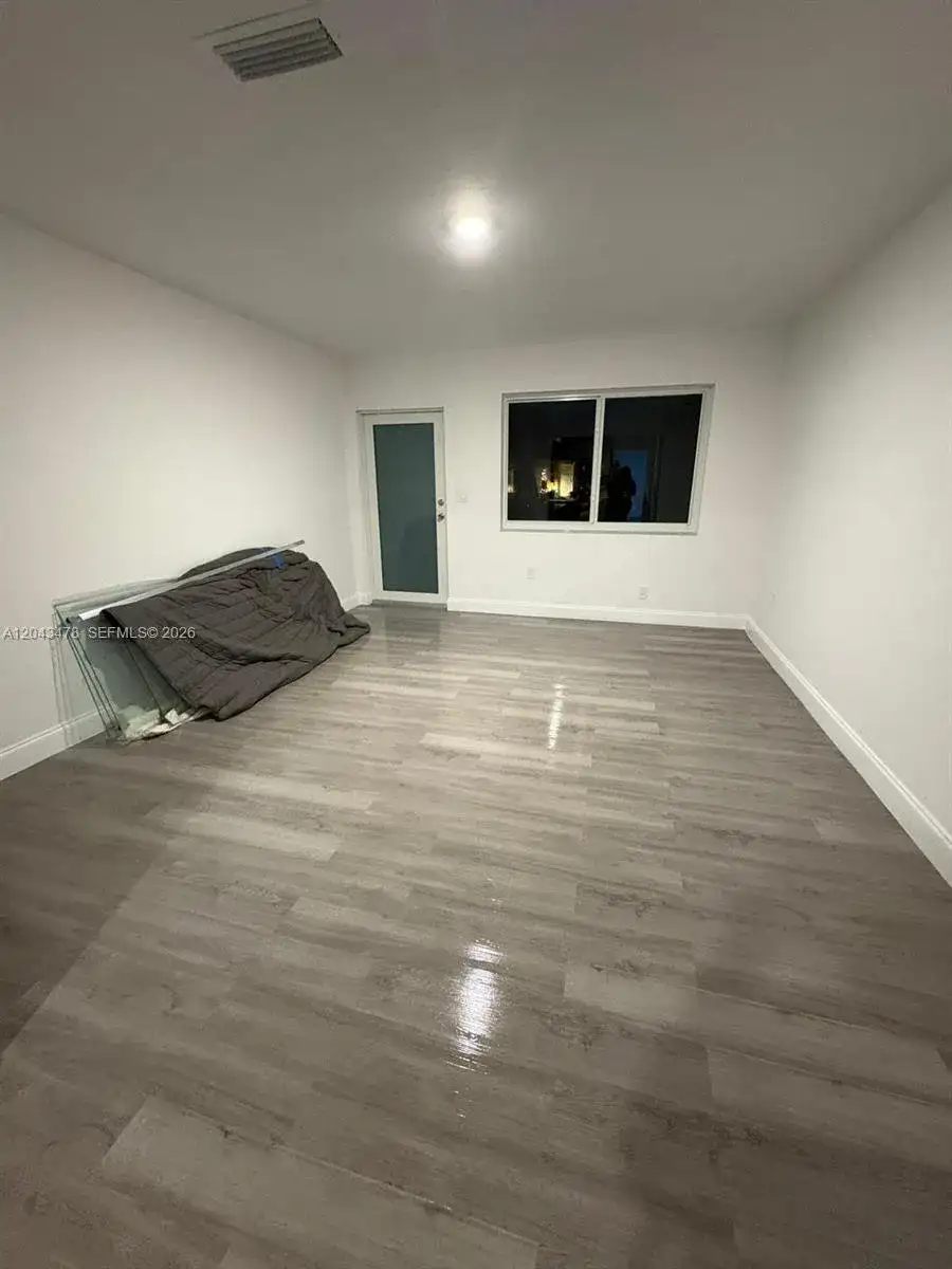 225 SW 76th Ct # 227, Miami FL 33144 photo 3