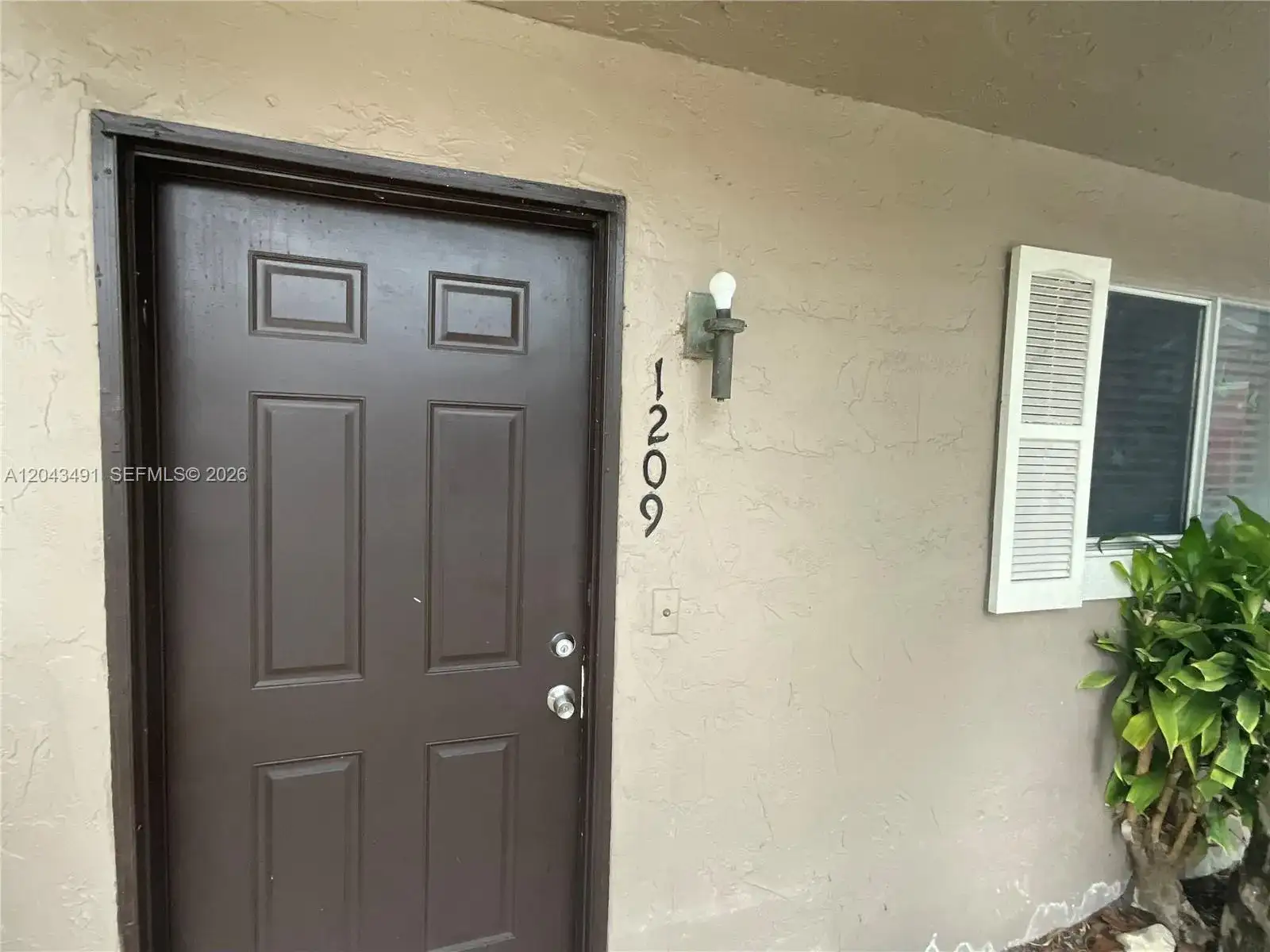 1209 Sussex Dr, North Lauderdale FL 33068 photo 4