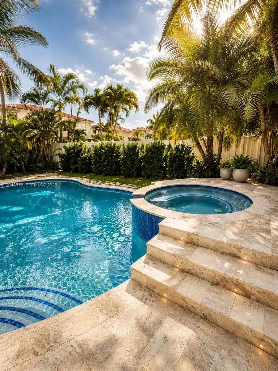 85 Gables Blvd, Weston FL 33326 photo 4