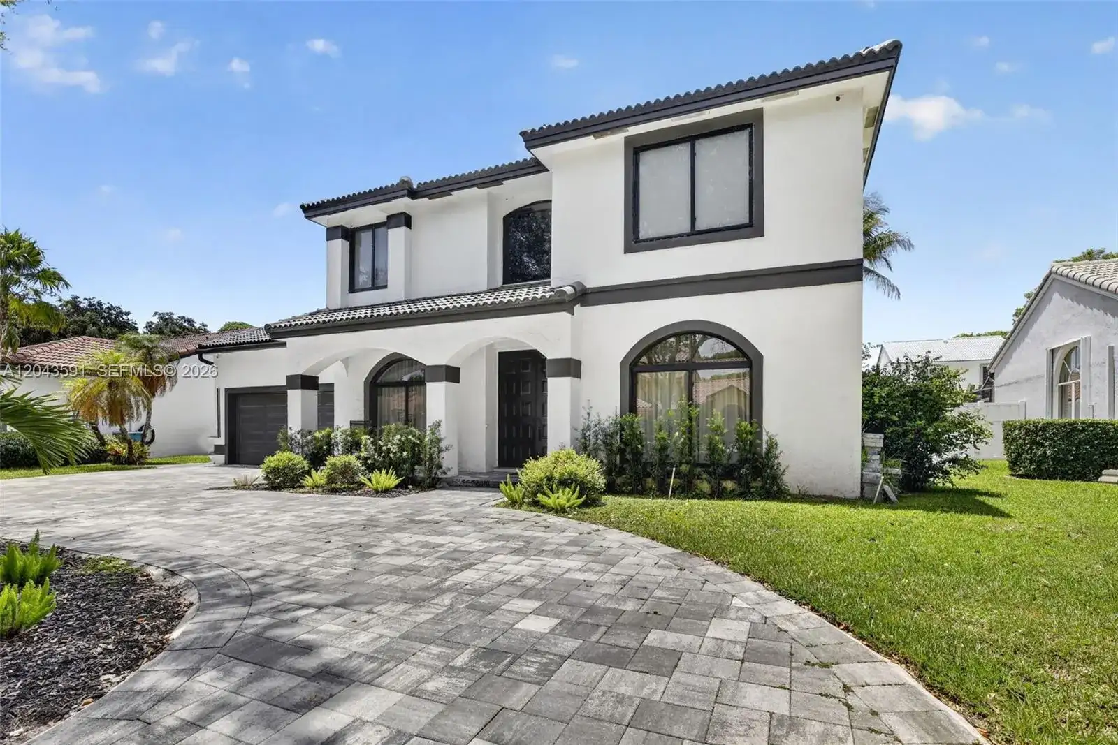 10746 Charleston Pl, Cooper City FL 33026 photo 3
