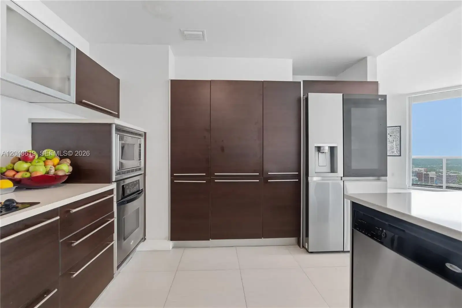 1900 N Bayshore Dr, Miami FL 33132 photo 5