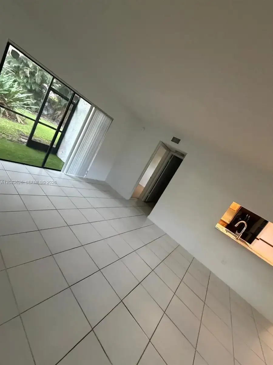 9643 NW 4th St # 5B, Coral Springs FL 33071 photo 4