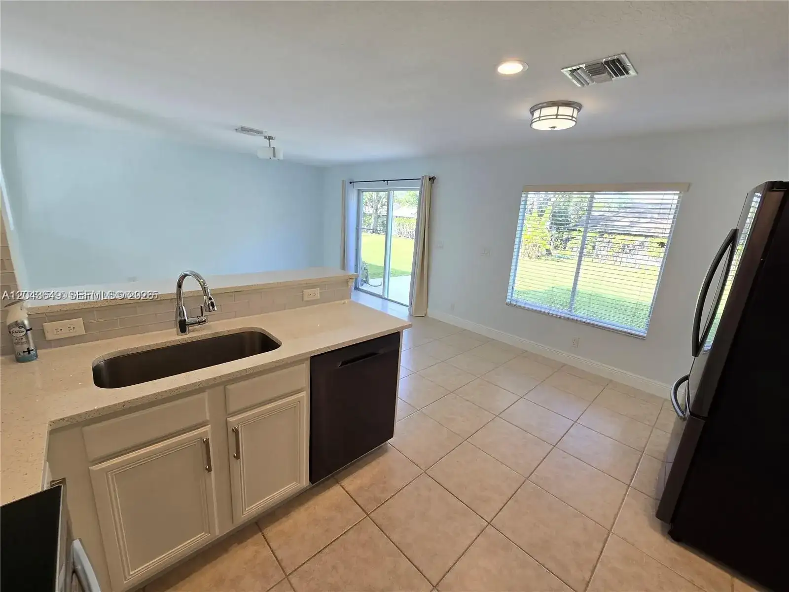 4670 SE Graham Dr, Stuart FL 34997 photo 3