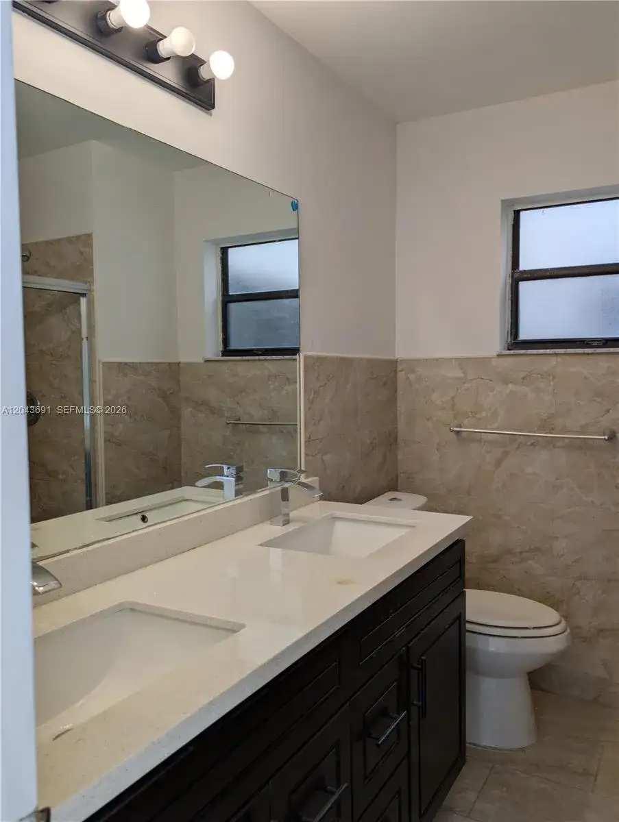 7502 NW 33rd St, Lauderhill FL 33319 photo 4