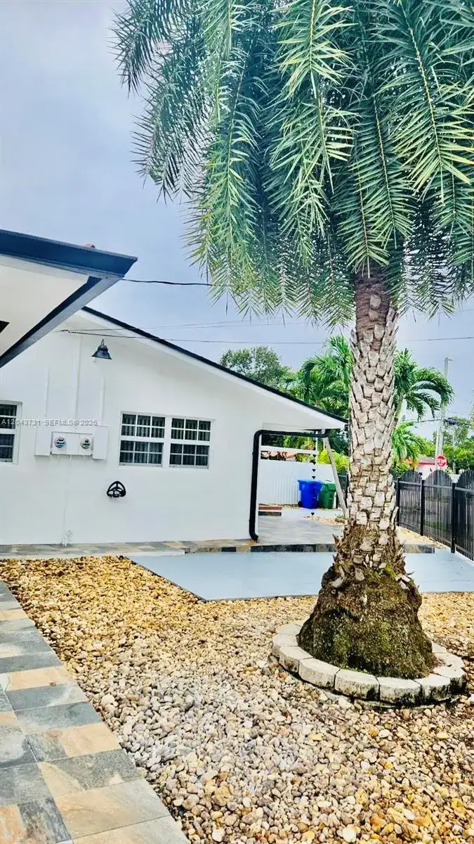 3180 SW 25th Ter # 1, Miami FL 33133 photo 5