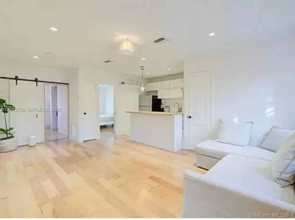 840 Michigan Ave # 7, Miami Beach FL 33139 photo 3