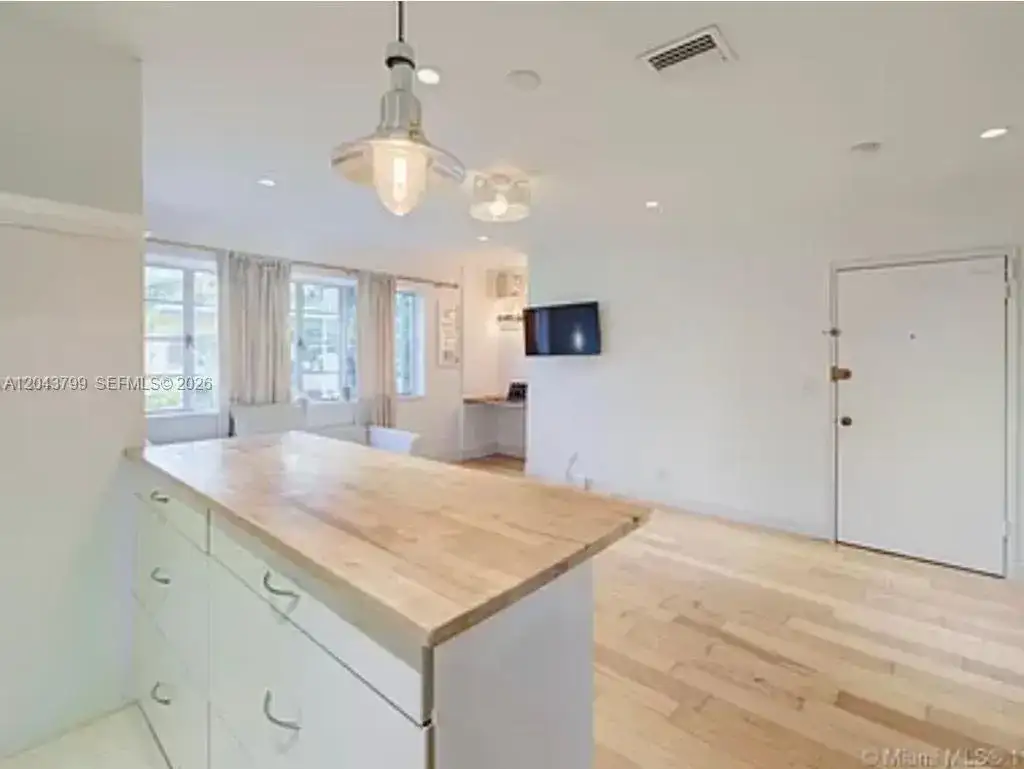 840 Michigan Ave # 7, Miami Beach FL 33139 photo 5