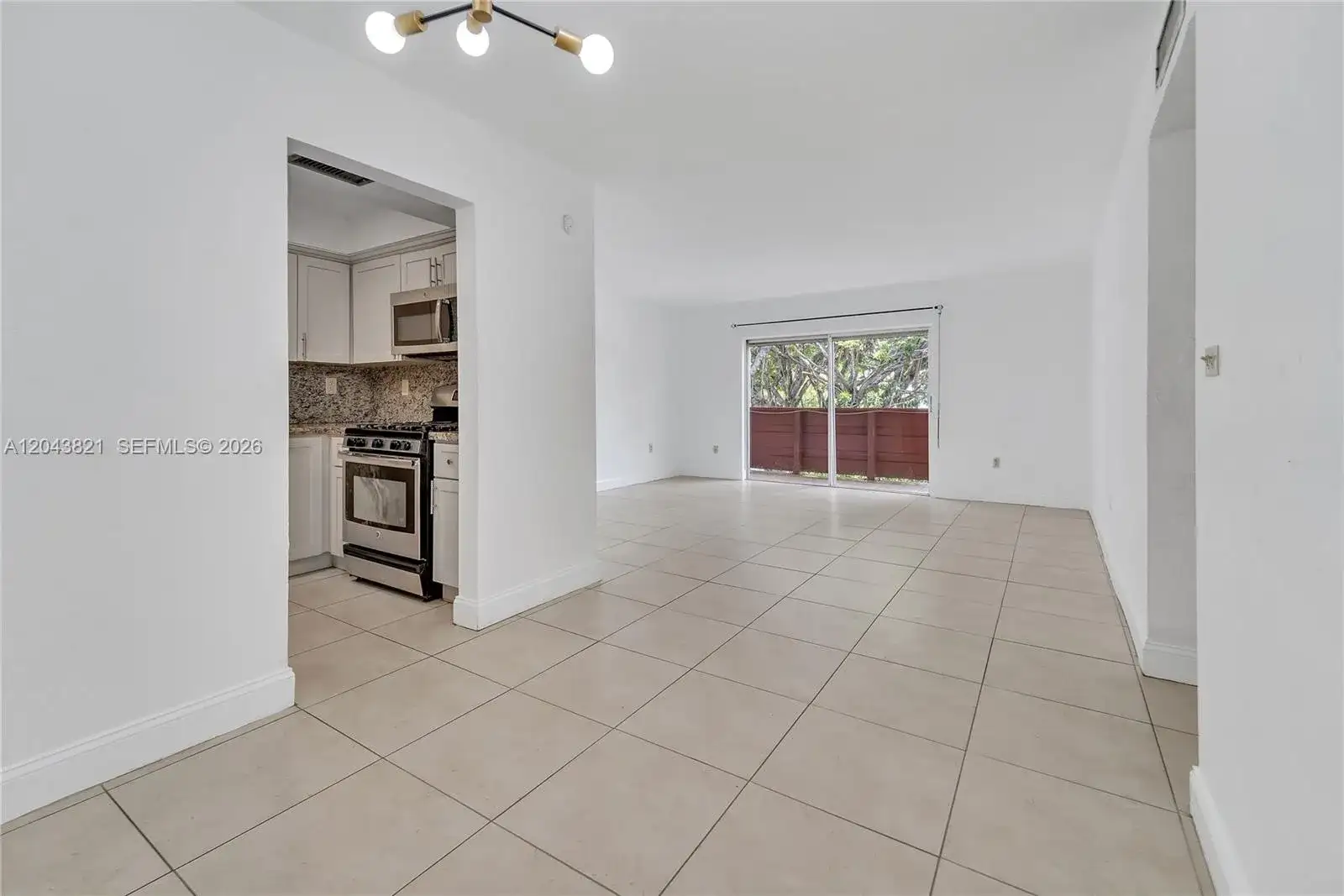 1205 Mariposa Ave # 307, Coral Gables FL 33146 photo 3