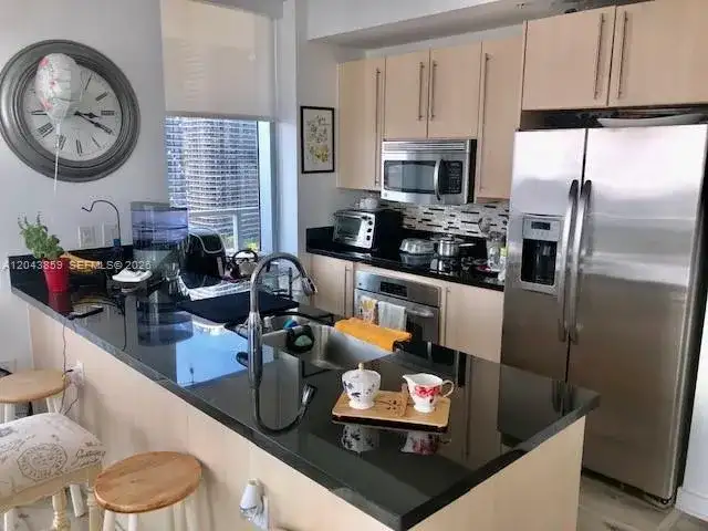 1111 SW 1st Ave # 3225, Miami FL 33130 photo 2