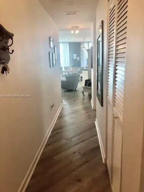 1111 SW 1st Ave # 3225, Miami FL 33130 photo 5