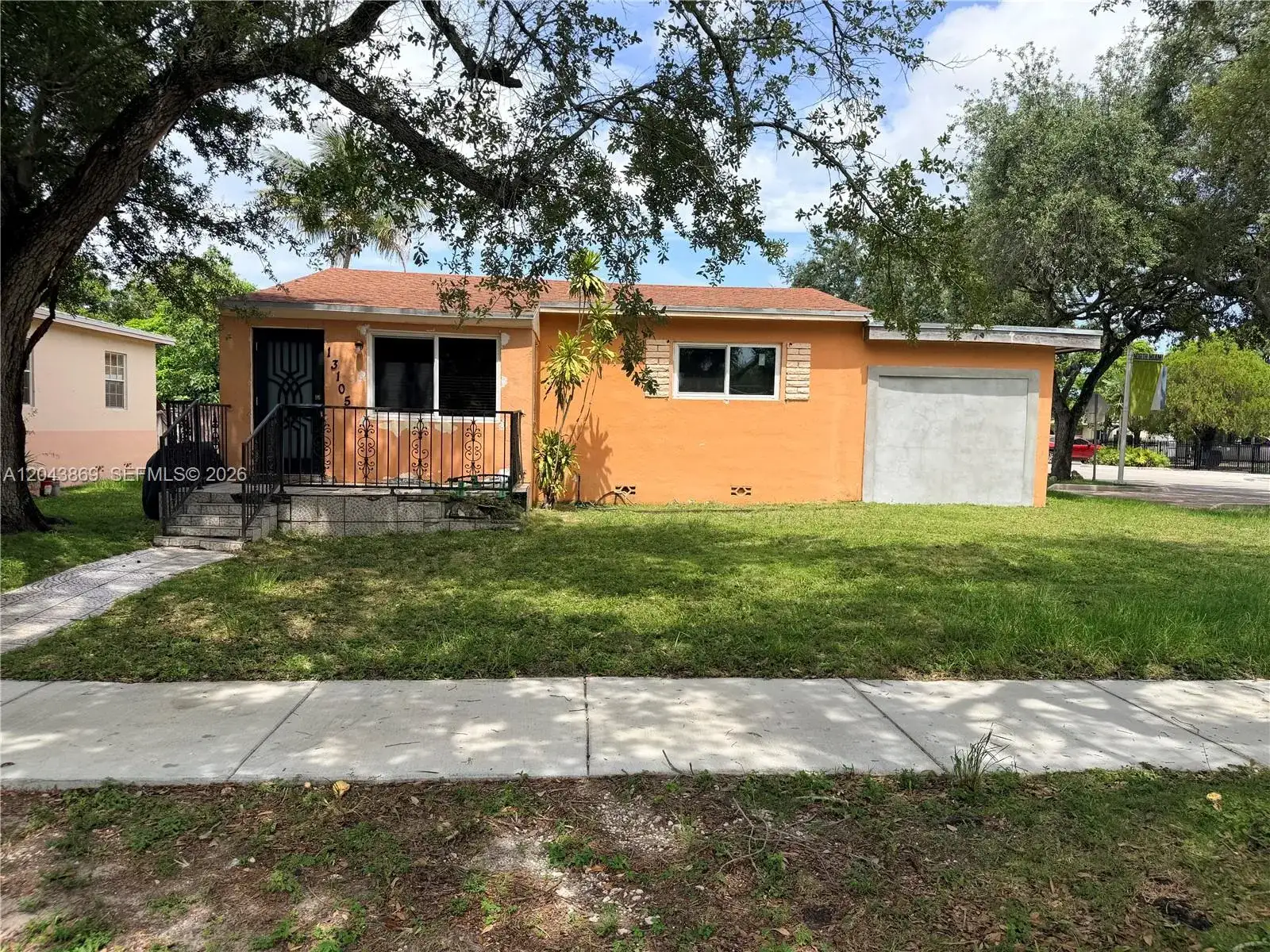 13105 NW 12th Ave, North Miami FL 33168 photo 2