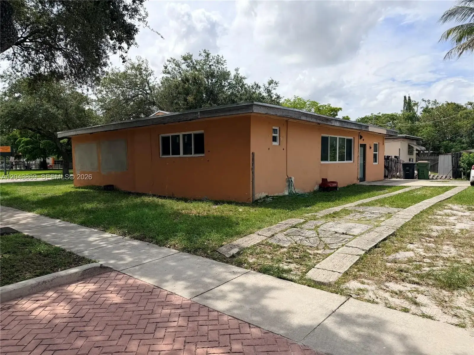 13105 NW 12th Ave, North Miami FL 33168 photo 3