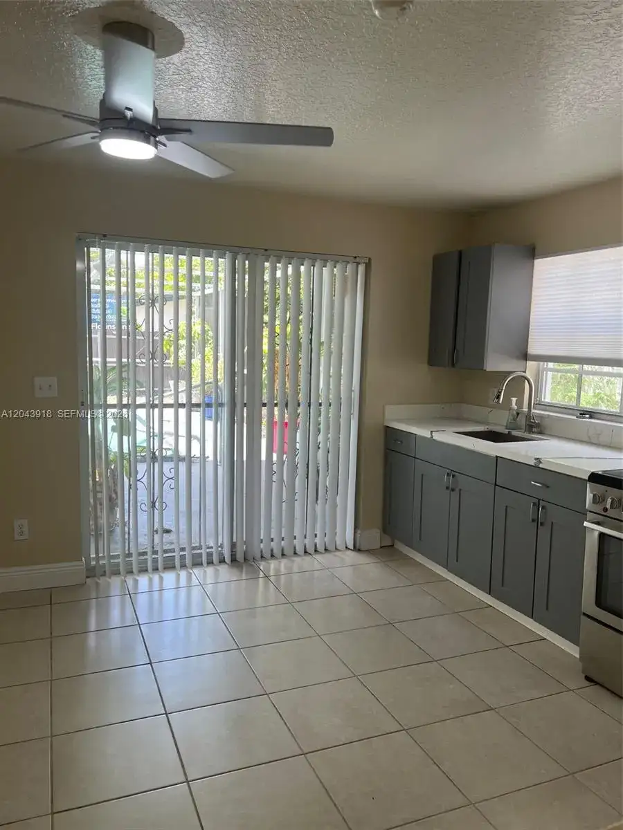 0 East Dr. # 0, North Miami Beach FL 33162 photo 4