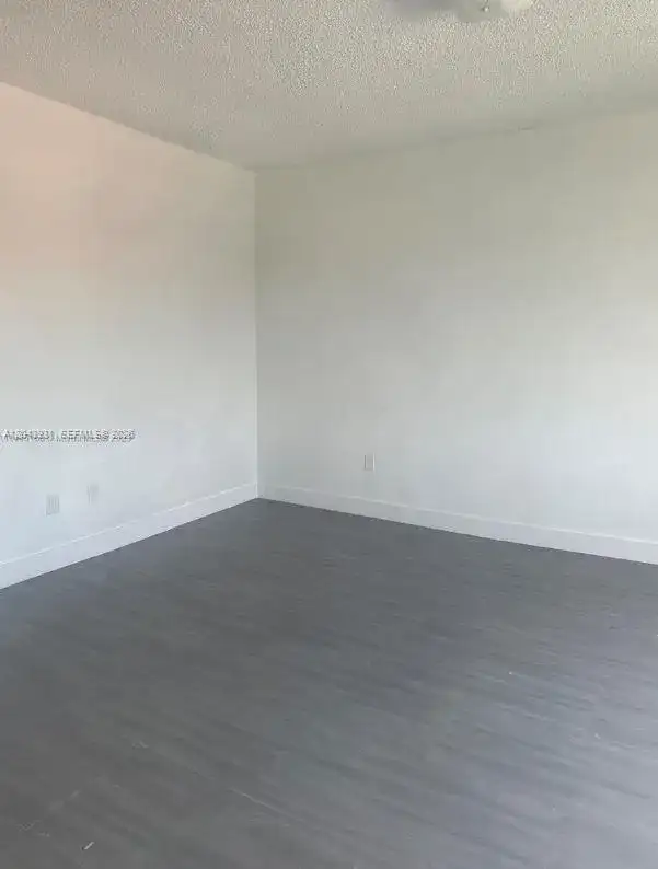 2961 SW 5th St # 21, Miami FL 33135 photo 3