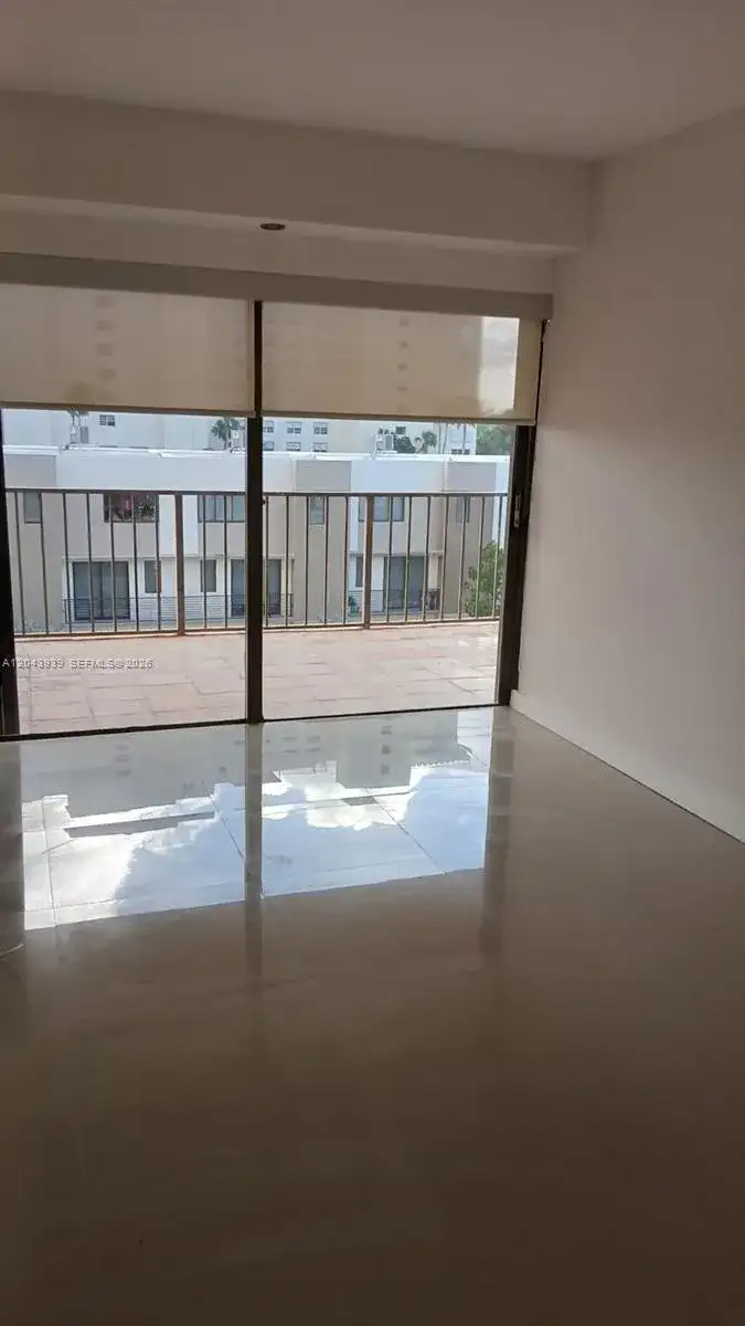 1800 NE 114th St # 508, Miami FL 33181 photo 4