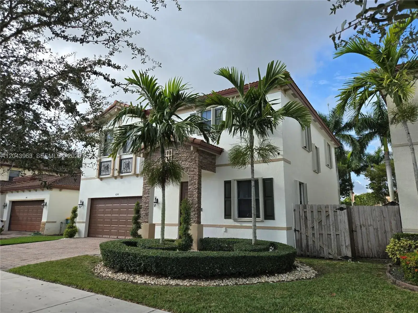 634 SE 37 Ave, Homestead FL 33033 photo 2