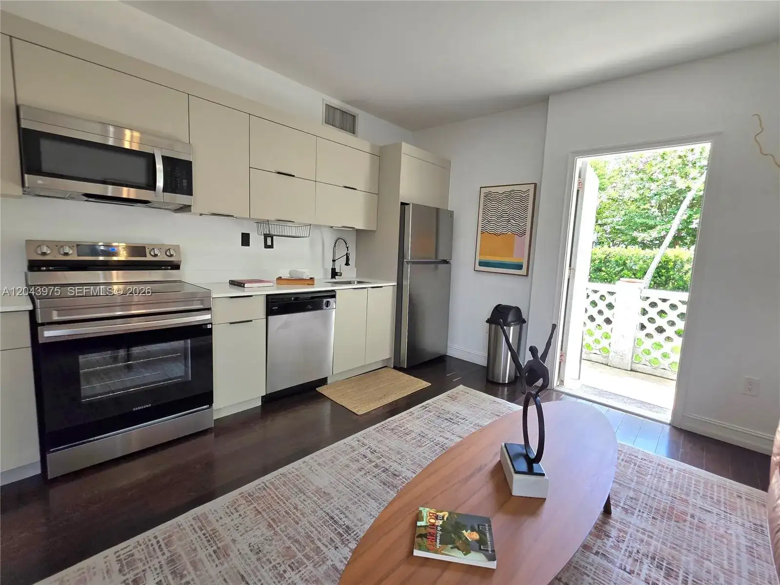 601 11th St # 107, Miami Beach FL 33139 photo 5