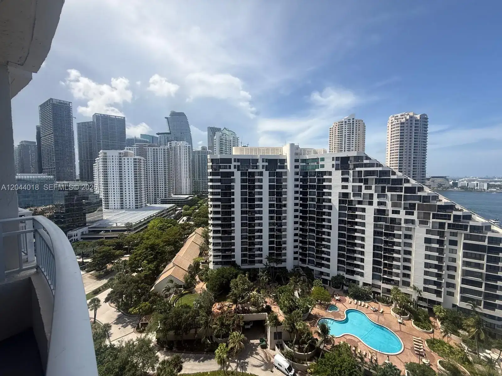 770 Claughton Island Dr # 2109, Miami FL 33131 photo 2