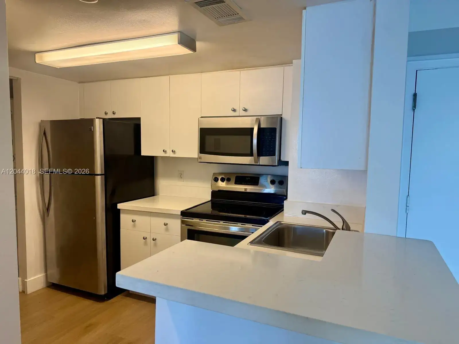 770 Claughton Island Dr # 2109, Miami FL 33131 photo 3