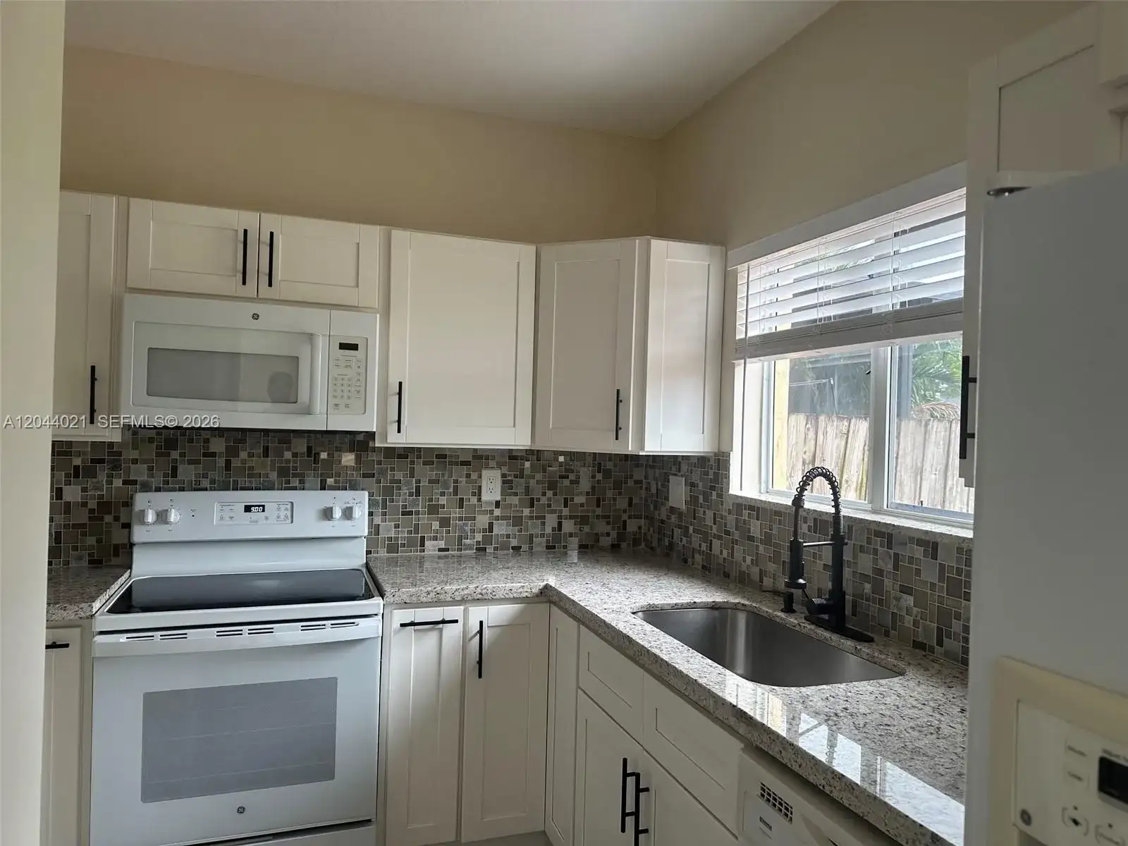 1142 NE 41st Ave # 1142, Homestead FL 33033 photo 5