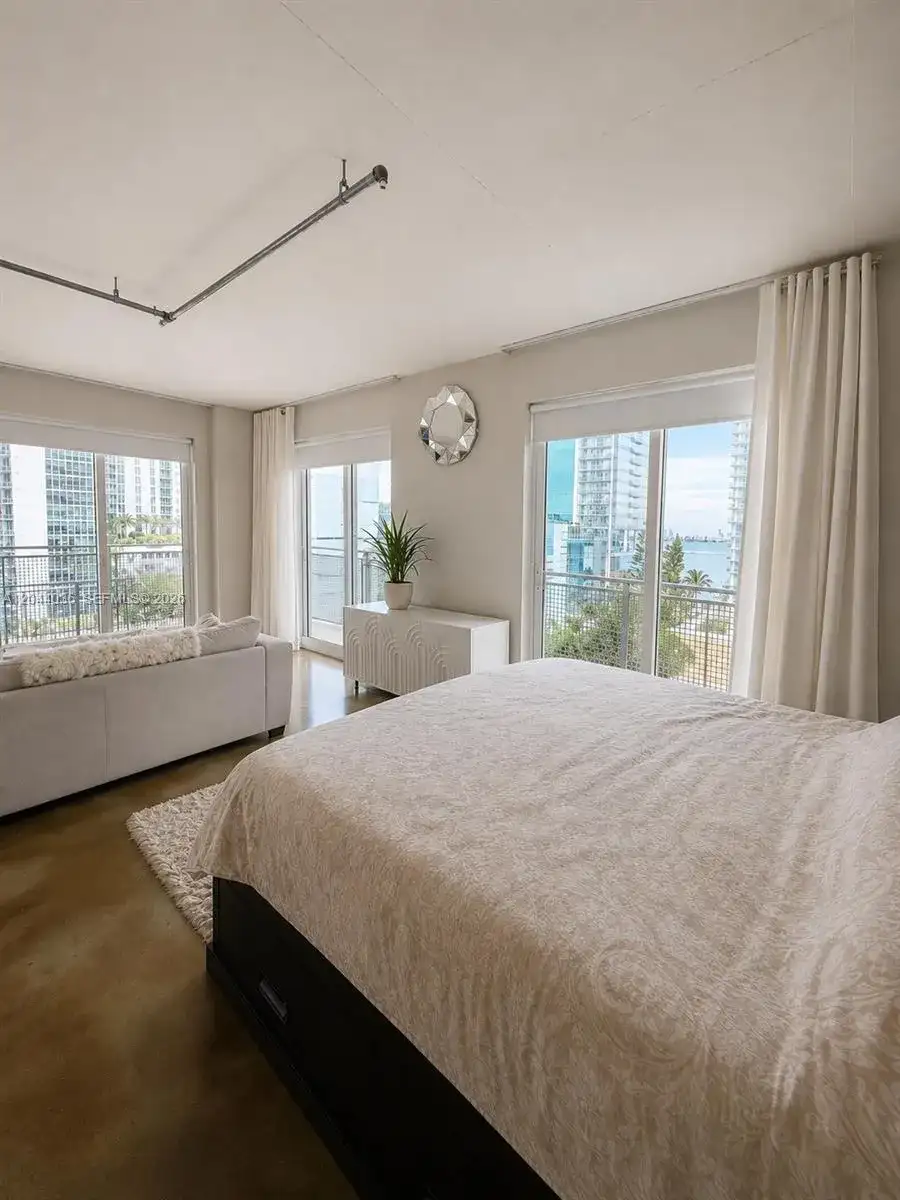 455 NE 25th St # 806, Miami FL 33137 photo 4