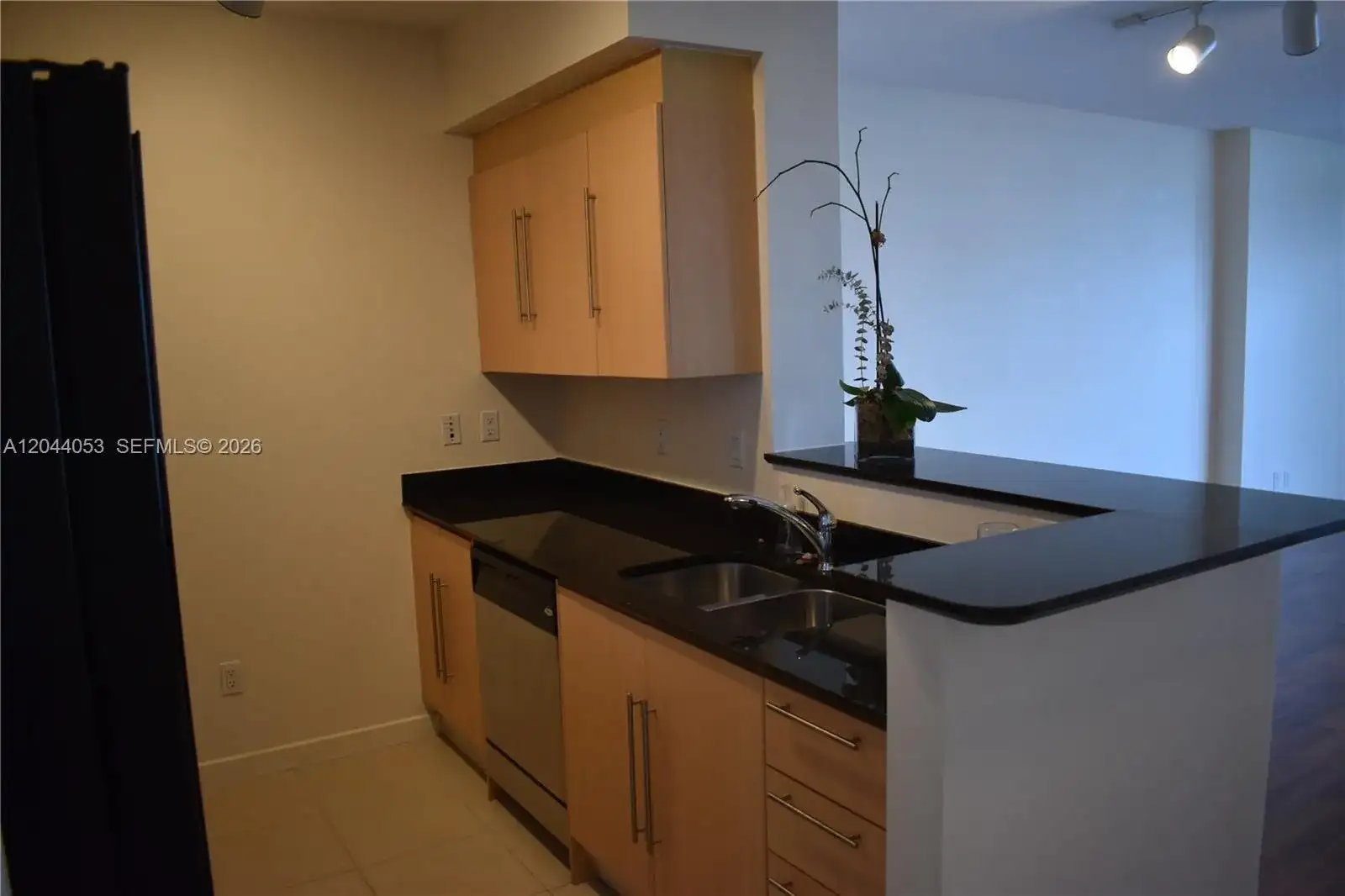 325 S Biscayne Blvd # 3616, Miami FL 33131 photo 4