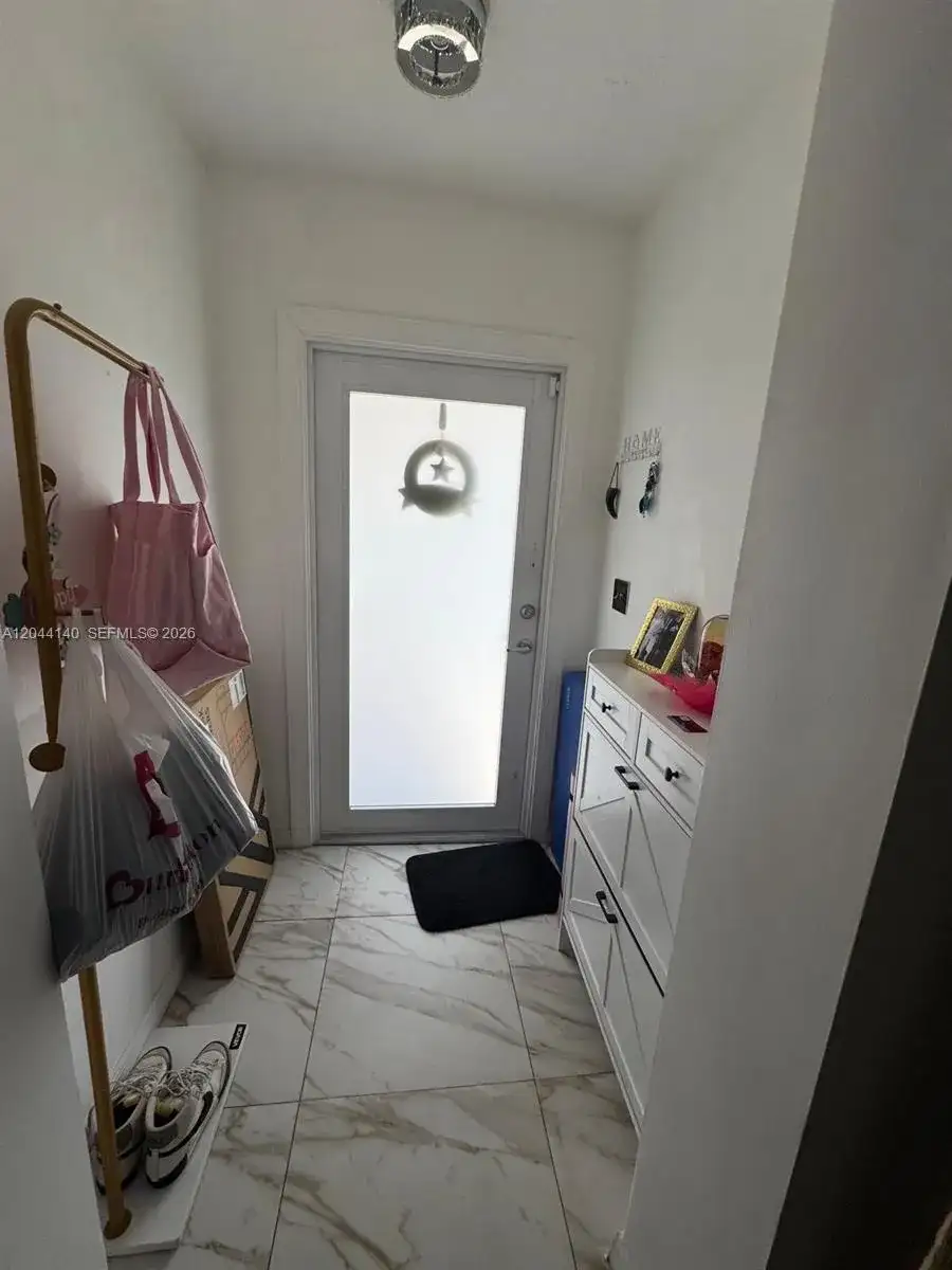 5851-5853 Fillmore St, Hollywood FL 33021 photo 3