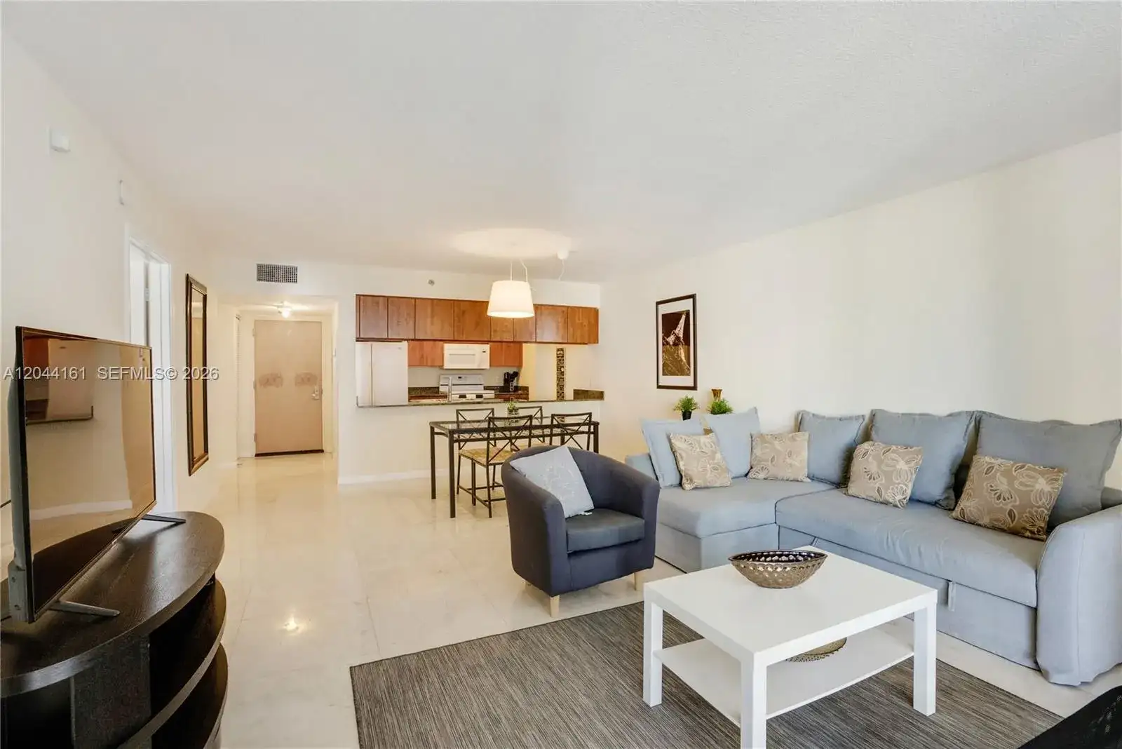 1200 Brickell Bay Dr # 2806, Miami FL 33131 photo 3