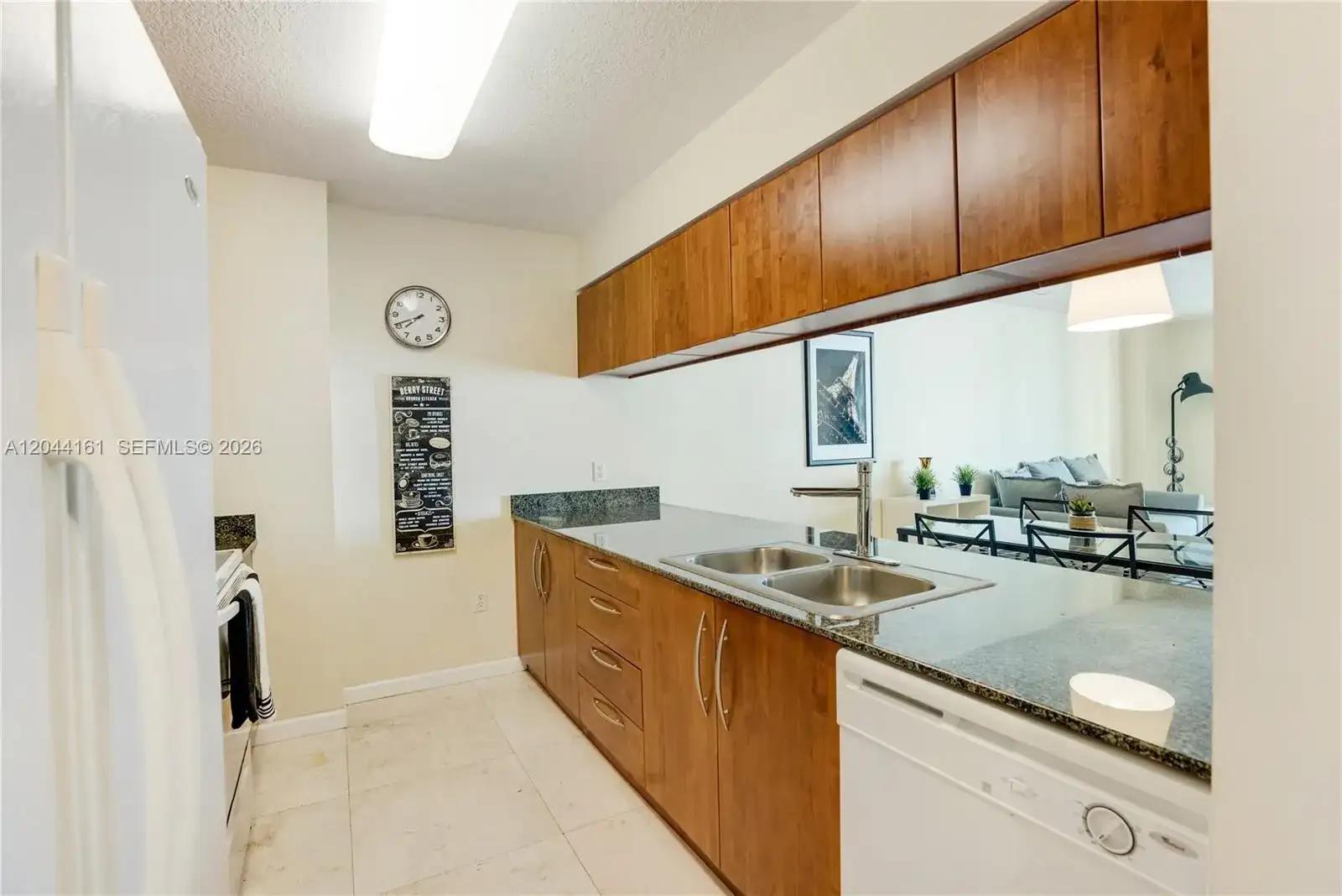 1200 Brickell Bay Dr # 2806, Miami FL 33131 photo 5