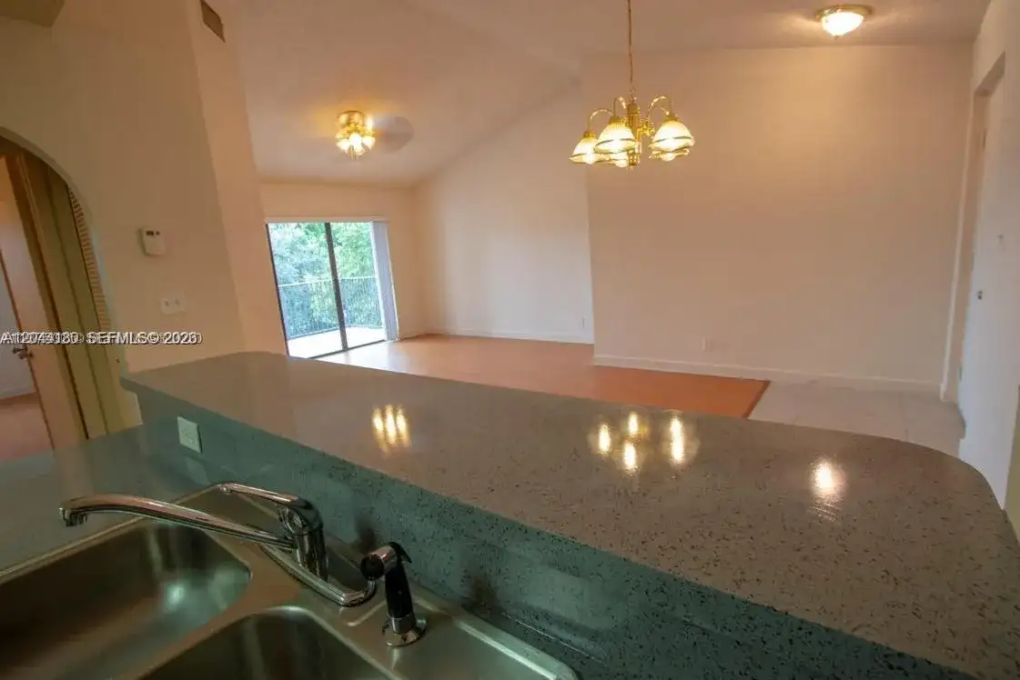 10105 W Sunrise Blvd # 303, Plantation FL 33322 photo 5