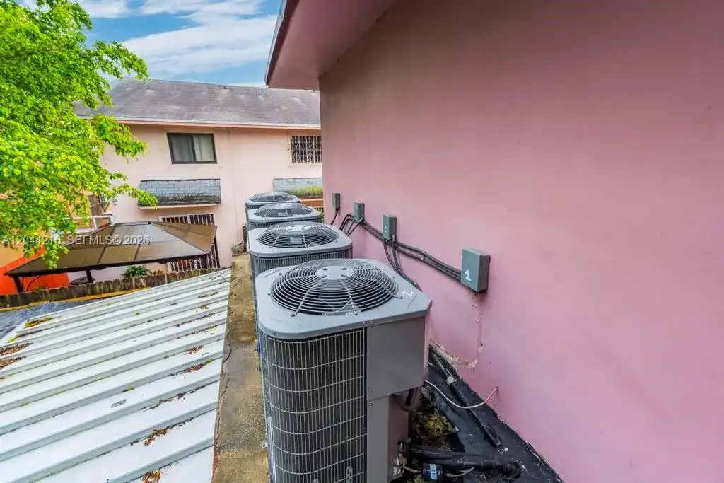 519 NW 10th Ave # 3, Miami FL 33136 photo 5