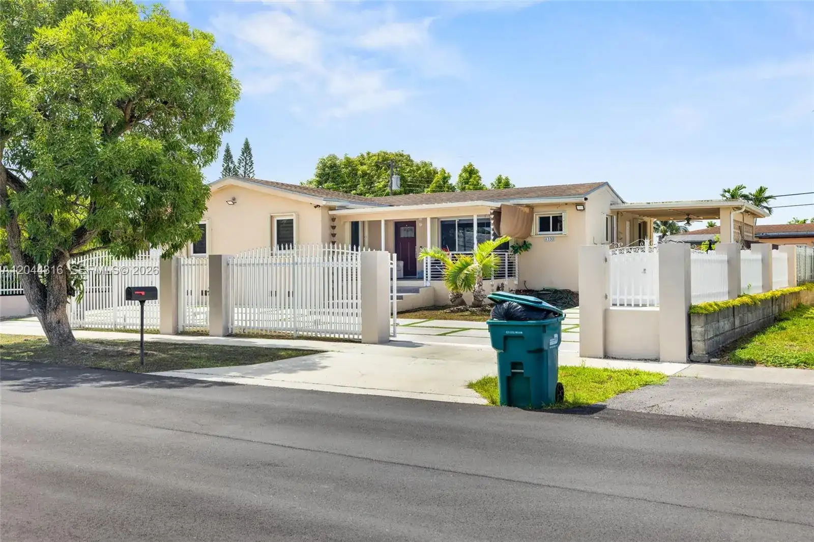 8330 SW 25th St, Miami FL 33155 photo 4