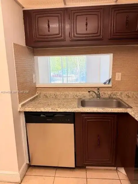 498 NW 165th St Rd # 204, Miami FL 33169 photo 4