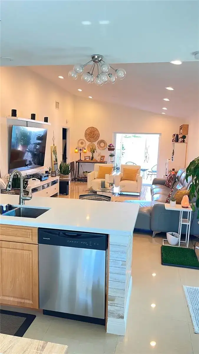 1359 Summit Run Cir, West Palm Beach FL 33415 photo 3