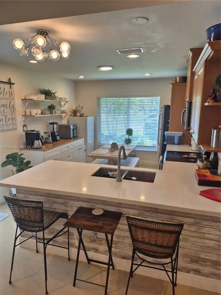 1359 Summit Run Cir, West Palm Beach FL 33415 photo 5