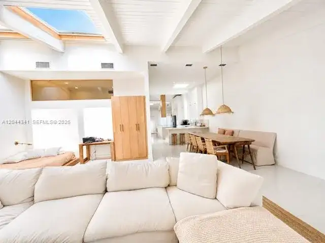 2641 S Parkview Dr, Hallandale Beach FL 33009 photo 5